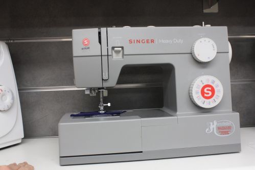 singer heavy Duty 4423